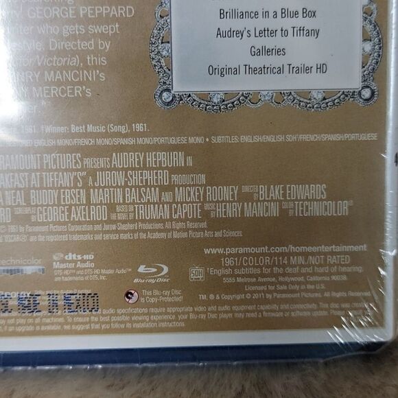 BREAKFAST AT TIFFANY'S BLU-RAY DISC - NEW IN SEALED PLASTIC - Picture 4 of 4